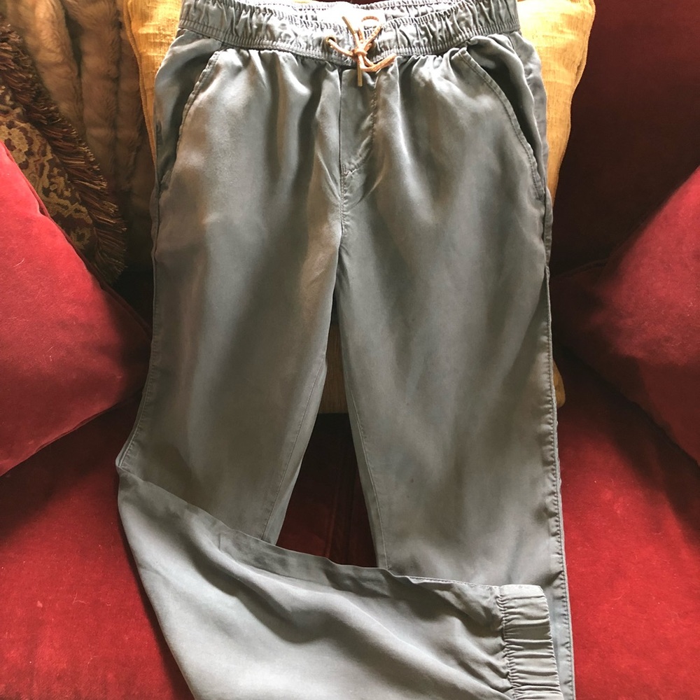 EUC! 💋Grey Size 4 Rayon Joggers